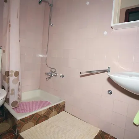 3 Bedroom In Apartment