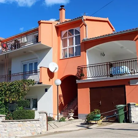 3 Bedroom In Tisno